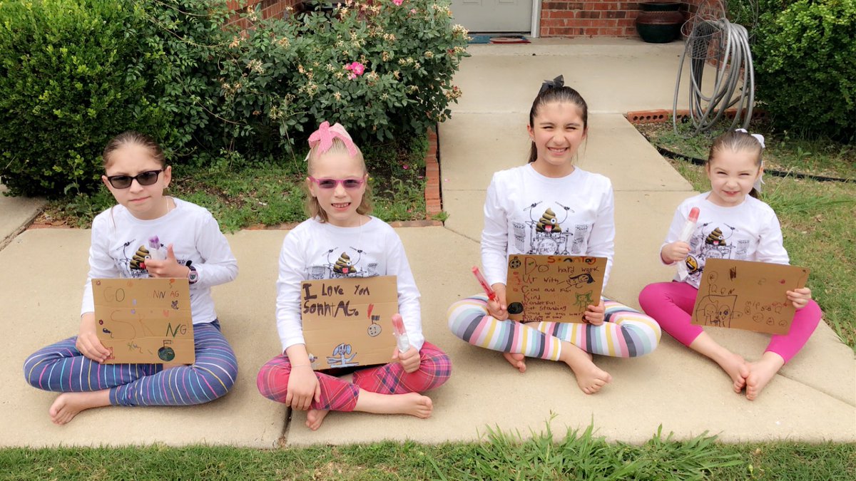 Monica | Digital Marketing & Social Media Magician tweet media