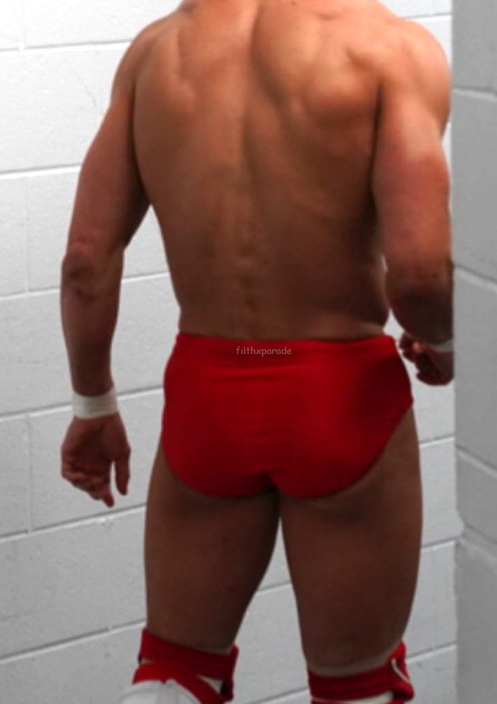 filthxparade's tweet photo. red😍❤️ https://t.co/MqExWmnxaj