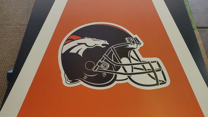 FunFunkyGallery's tweet image. Bronco Corn Hole game set &amp;amp; bags included! ONLY at the FUN &amp;amp; FUNKY ART GALLERY Bailey CO #FunFunkyGallery #BroncosCountry #Colorado #MemorialDay #MemorialDayWeekend #CornHole #roadtrip #Denver Visit us facebook.com/ArtByAndyNortn…