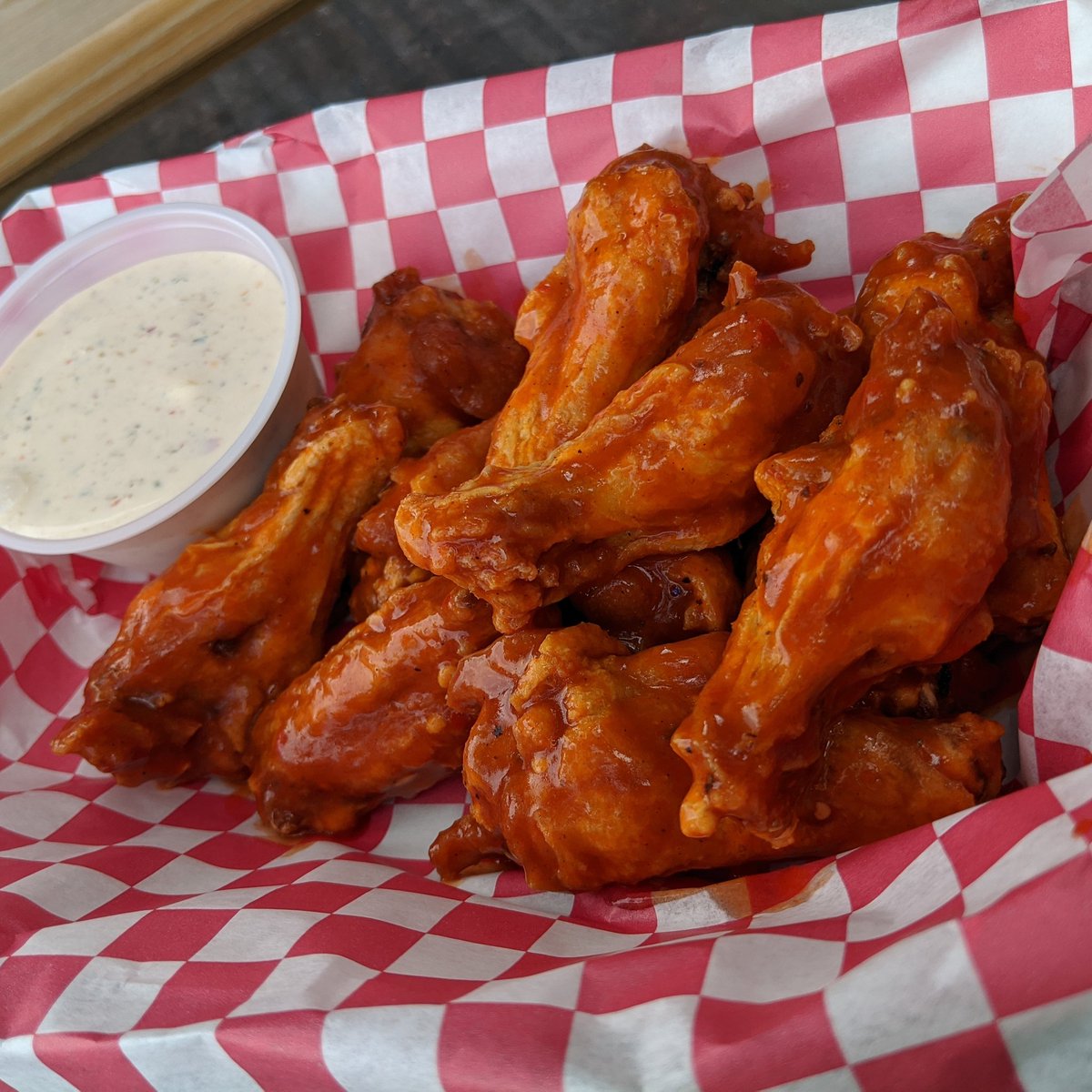 rankintacos's tweet photo. I decided on Naked HOT with a side of Island Heat ranch today for lunch. It was 🎉🎉🤪🤪🔥🔥🔥and Happy Hour just started! Whoop whoop!! #werehot #weregood #gimmemore https://t.co/PTqCEvqZeb