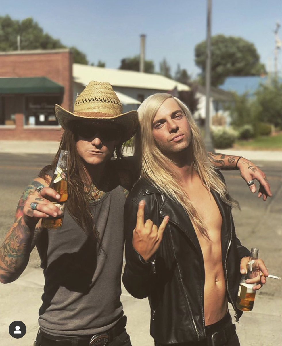 JohnnybSCARED's tweet image. Everyone go wish @AdamvSCARED HAPPY BIRTHDAY!! To one of the very few friends that I can consider to be my brother love the hell outta man!