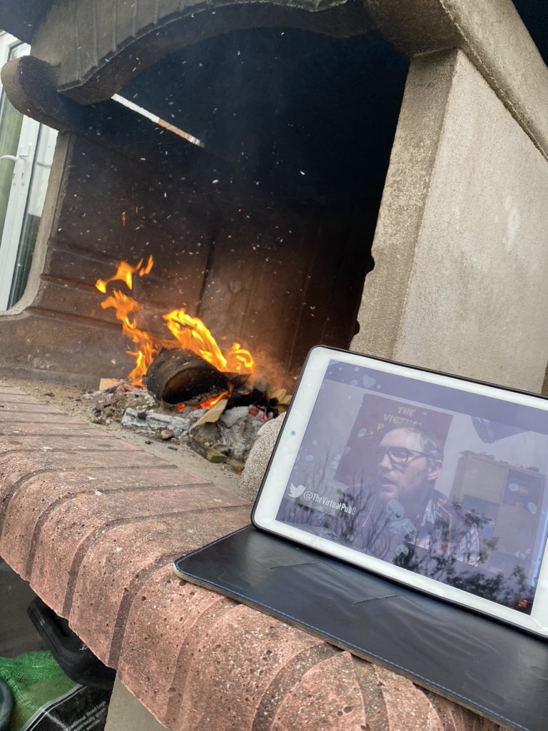 MissusLisaB's tweet photo. @TheVirtualPubQ1 alfresco tonight BarbersvNevis #favdayoftheweek @mikebarbermcfc @casper39485362 @Nev150n @LisaHyde3020 @FreddyNevi https://t.co/qKBTfZ6usG
