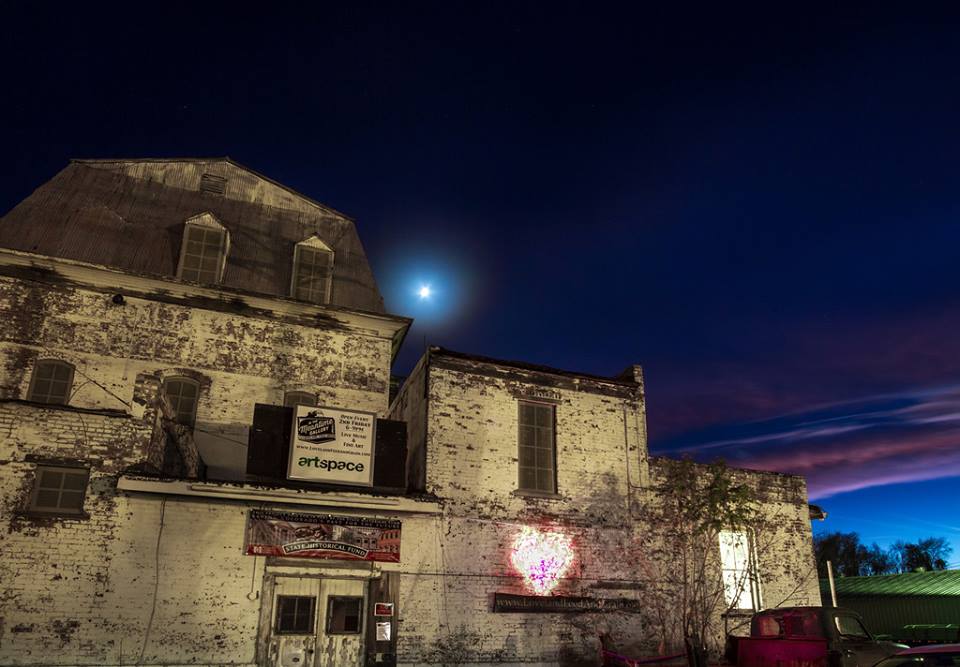 SavingPlaces's tweet photo. Apply for preservation grant funding up to $5,000. To better meet the needs of the #preservation field during this time, modifications have been made for the June 15 deadline. #preservationforum Photo: Colorado Preservation, Inc. https://t.co/YPau8DzFvL https://t.co/7OiUcieM67