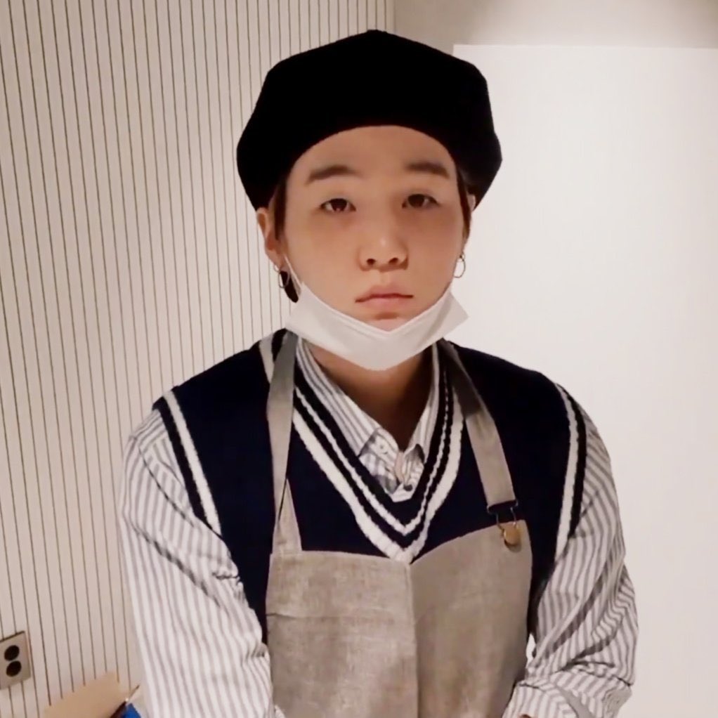 motsyoon's tweet photo. WHAT https://t.co/XHFFxYuobj