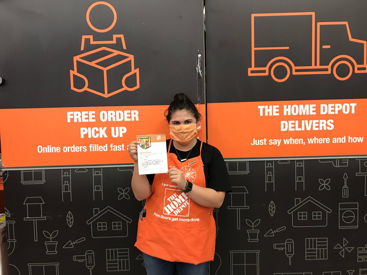 Thanks Tiera for helping all throughout the store! =] @GardnerD187 <a href="/kelly_broyles/">Kelly Broyles</a> <a href="/KevinDGlover/">Kevin Glover</a> <a href="/chipmandl/">Denise Chipman</a> <a href="/SamConley8/">Sam Conley</a> @Leica1956