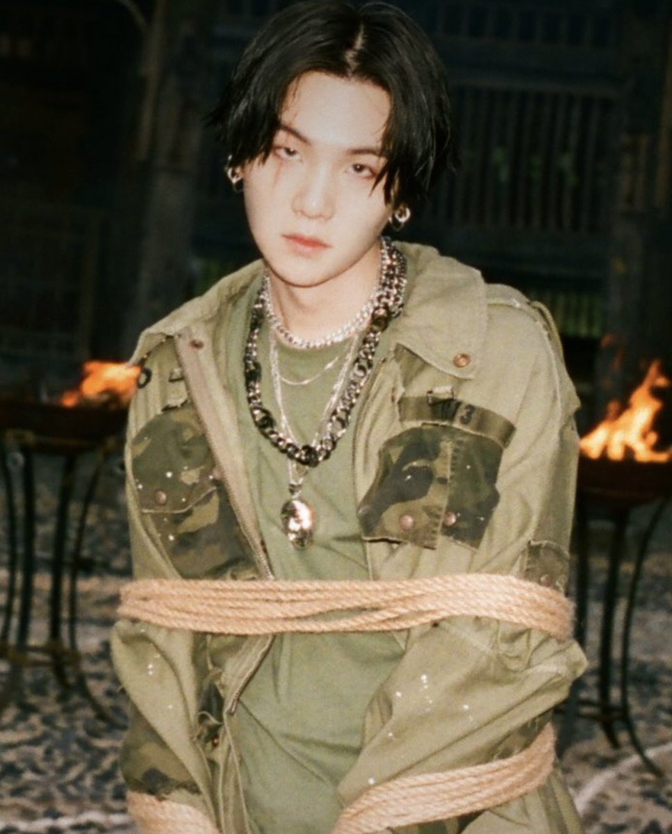 Agust D(2016)                   Agust D(2020)