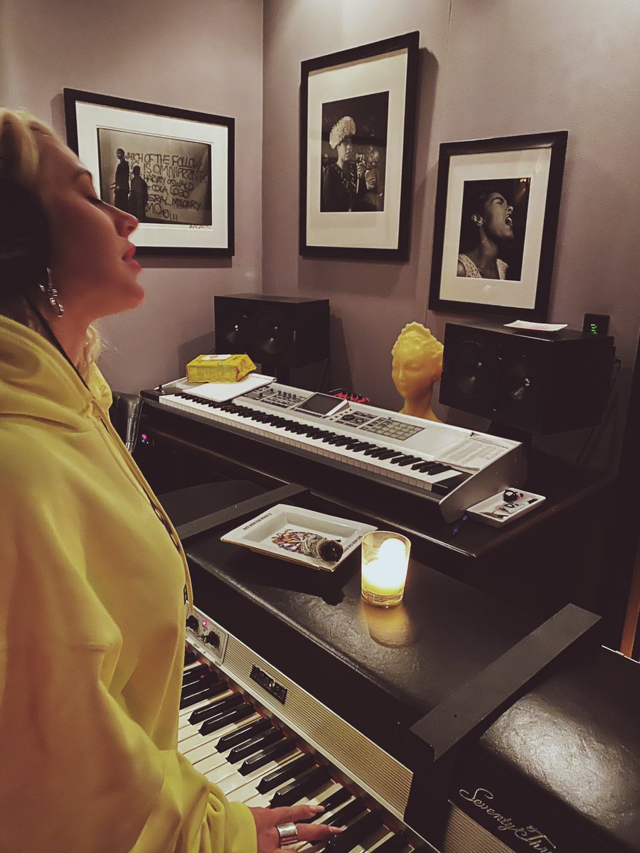 xtina's tweet photo. Beautiful creations to come...🎼🎹 Til then know that I’m always creating, always working and always thinking of you....💋☁️📝🎧 https://t.co/ANUUr3YaUZ