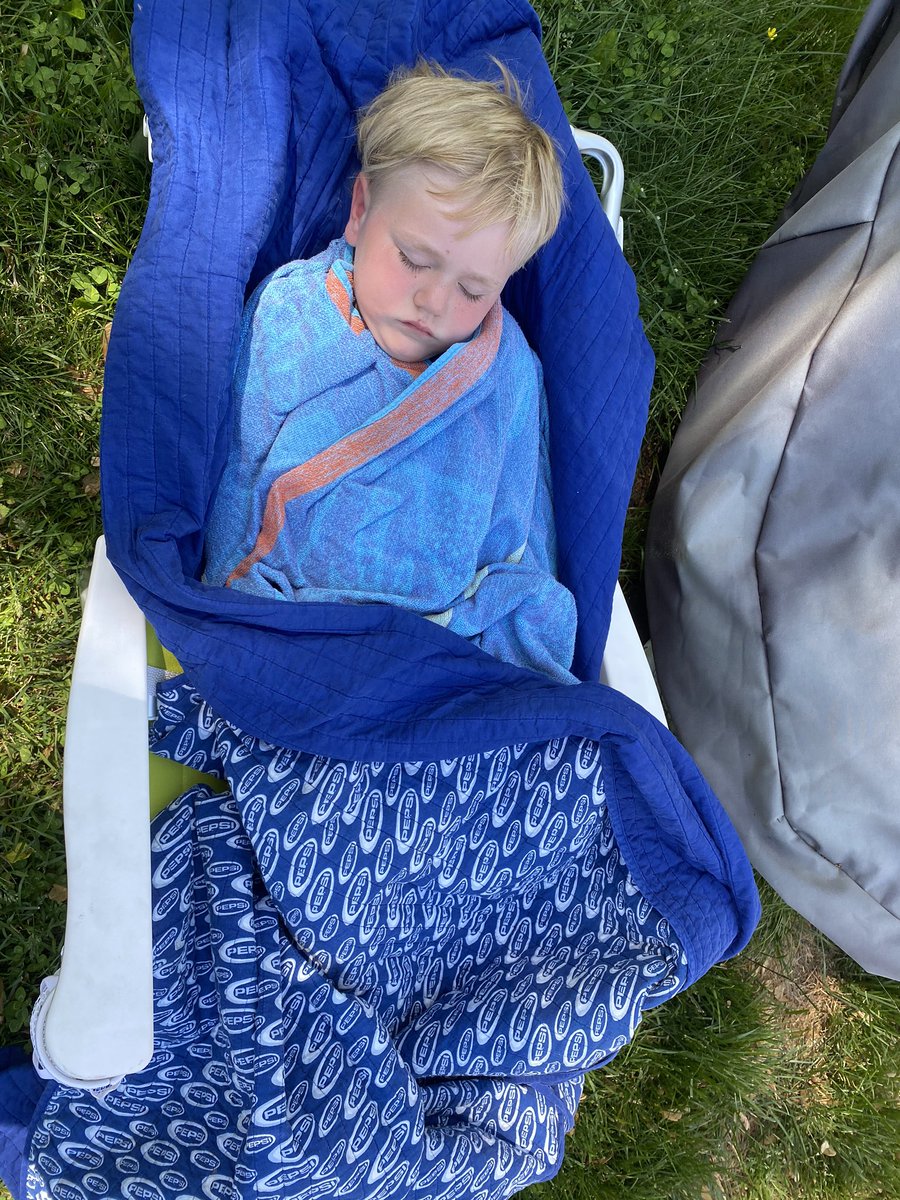 barkermusicfcps's tweet photo. #MeaningfulMay day 21. 3 photos- my sweet baby napping whenever and wherever! My amazing 2020 Kindergarten graduate. And my amazing school and admin for showing us how supported we are! #wolfpackstarpower https://t.co/3hsapgP1Tn