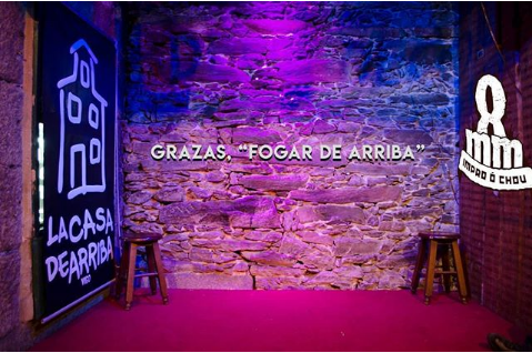 8mmteatro's tweet photo. E no noso fogar, a nosa familia máis próxima: Marcos, Raquel e Litos. Dise que na familia sobran os agradecementos. Mais gracias. Por todo. https://t.co/f1wWPgyFCL