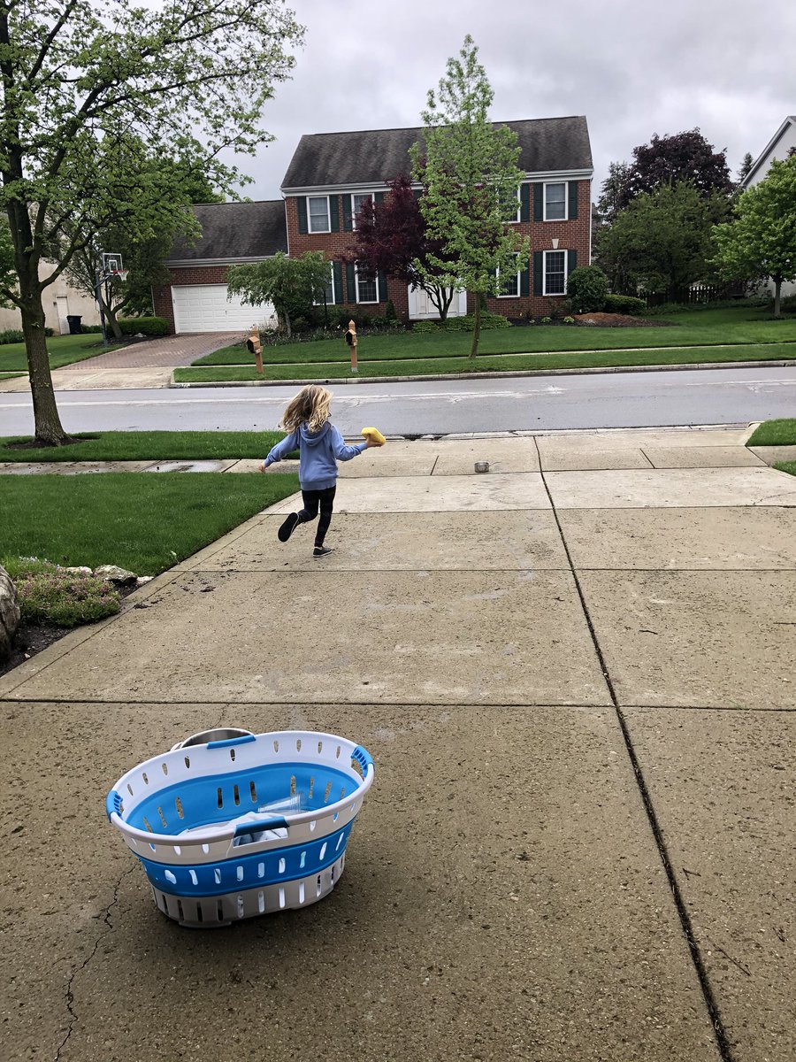 cdsiegel's tweet photo. Virtual Field Day fun!! @BNLC_HCSD @Mrs_McKinley #BNLCFieldDay2020 https://t.co/WhwS7zVsBp