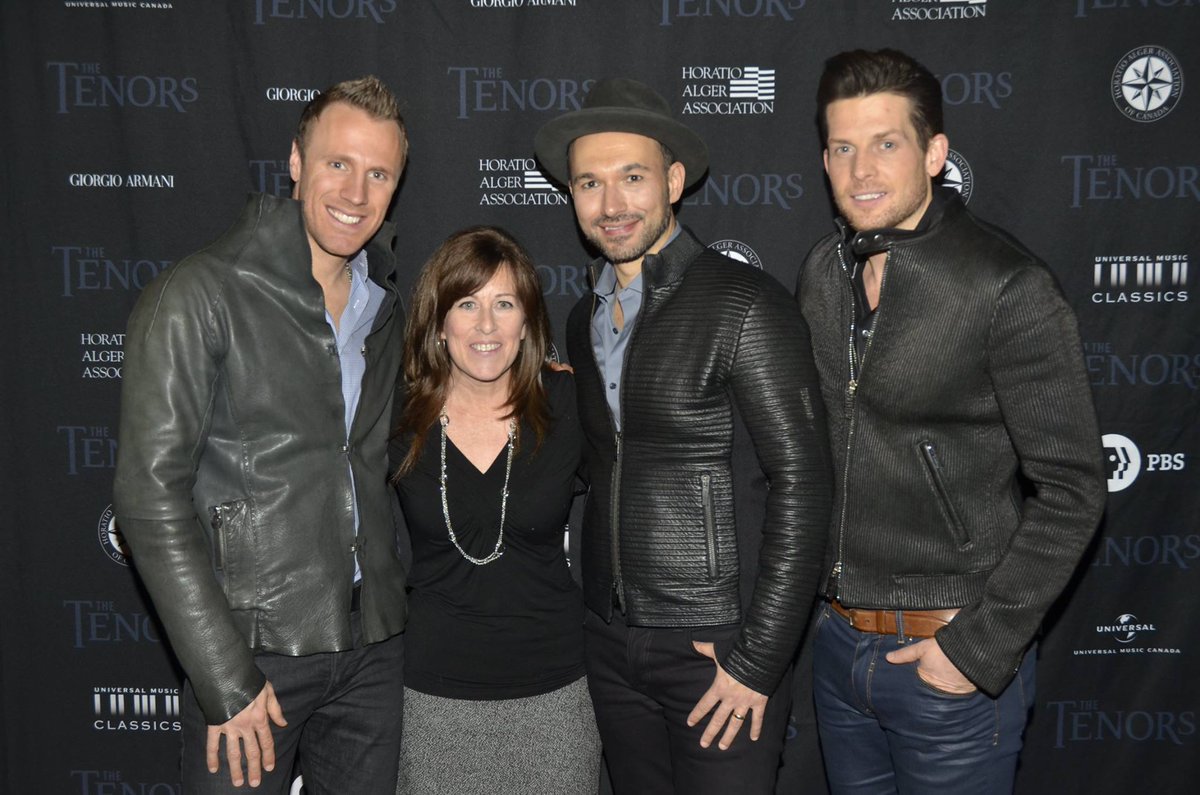 TFFandTheTenors's tweet photo. #TBT @TenorsMusic hangin' in my neck of the woods @TheatreWestbury - Share some of YOUR fave moments w/ @fraserwalters @victormicallef @cliftonmurray or ANY of #TeamTenors 🥰❤️ https://t.co/nDNmA1eUz1