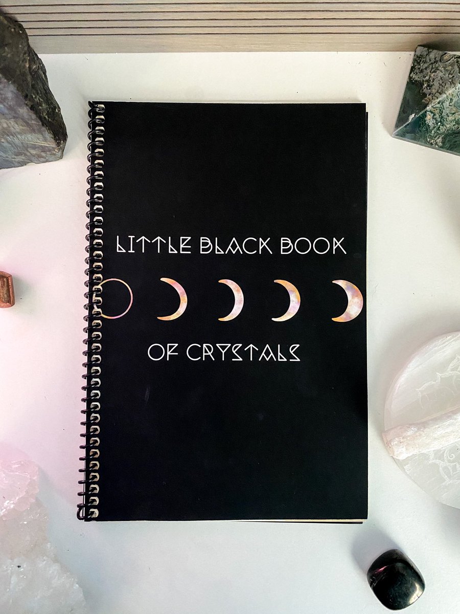 AlulaRai's tweet photo. @crochetsunbeams @mabbyxo https://t.co/zF2V3S4HZ8

#crystalhealing #macrame #macramecommunity #etsyshop #etsydecor #etsy #etsyfinds #handmade #etsyhandmade #fluorite #healing #amethyst #aventurine #rosequartz #quartz #teainfuser #journal #macramedecor #walldecor #boho #bohodecor #bohemian https://t.co/ikSJnCq6fN