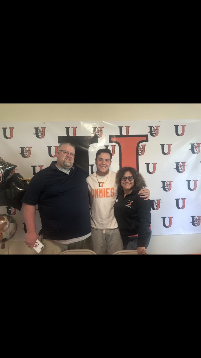 BobbyCarlblom's tweet photo. Future jimmies! #signing https://t.co/14D5TBTwrn