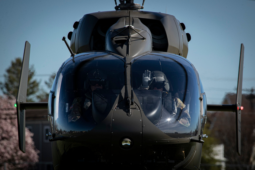 Learn how to navigate the skies in a helicopter as a #NationalGuard Soldier. Take off on a new career path: bit.ly/3brXNG8