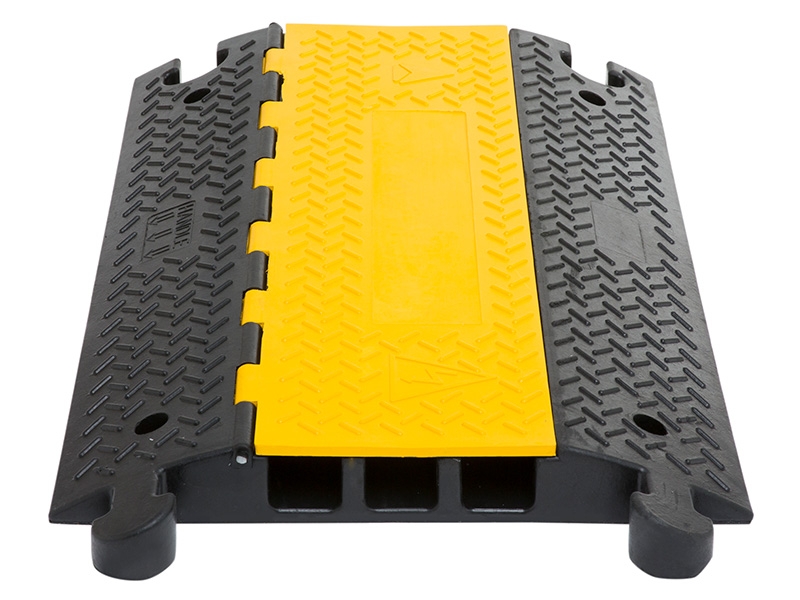 StagemenUK's tweet image. CABLE RAMPS - Over 200m in stock. 3 channel heavy duty ramps. stagemen.co.uk/cable-ramp-hir… Contact us for a quote. #cableramp #ramp #ramps #cable #protection #hire #rent #rental #local #delivery #bestprice #saving #events #festival #food #Birmingham #Stafford #Cannock #stagemen #show