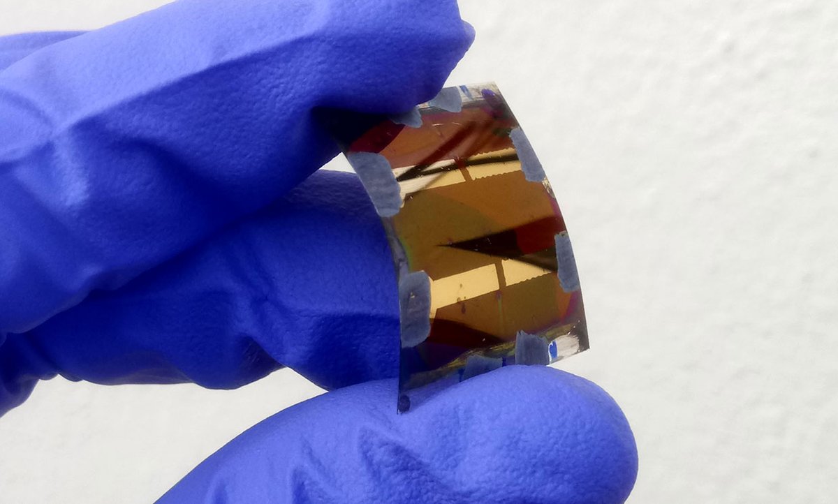 ScalableRisk's tweet photo. As #IoT devices proliferate, so does the need to power them with household batteries which wind up in landfills. To combat waste, researchers are devising new types of solar cells that can harvest energy from indoor lights.
#techforgood #smarthome #SenSOAR
https://t.co/h7igSh9cOq https://t.co/Y21cwL7DSc