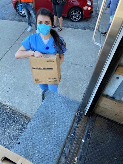 Ecolab's tweet image. We’re proud to partner with @WER_US and Global Citizen USA to donate over 611,000 pounds of cleaning and sanitizing products, valued at more than $600,000, to support those most in need during the #COVID19 pandemic.