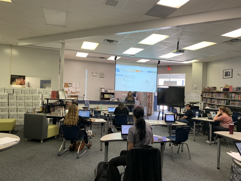GD2BABulldog's tweet photo. This awesome team is fully certified in 5 digital learning programs plus lots of training on google classroom, IXL, plato and flipgrid! https://t.co/FfB3QffbVA