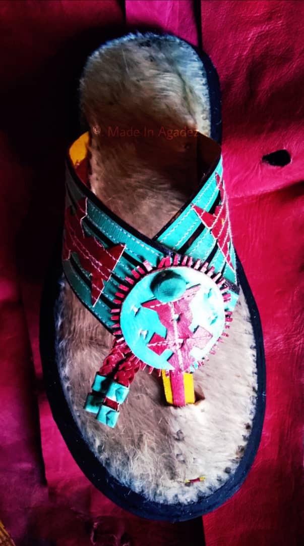 MadeInAgadez's tweet photo. #Teghateme ( Chaussure) #Balka Cuir Homme "
Notre savoir-faire : la fabrication de chaussures artisanale, avec l'arts dans le respect des traditions.
Un choix unique de Chaussures #Balka by #MadeInAgadez https://t.co/OAUGM8UOAT