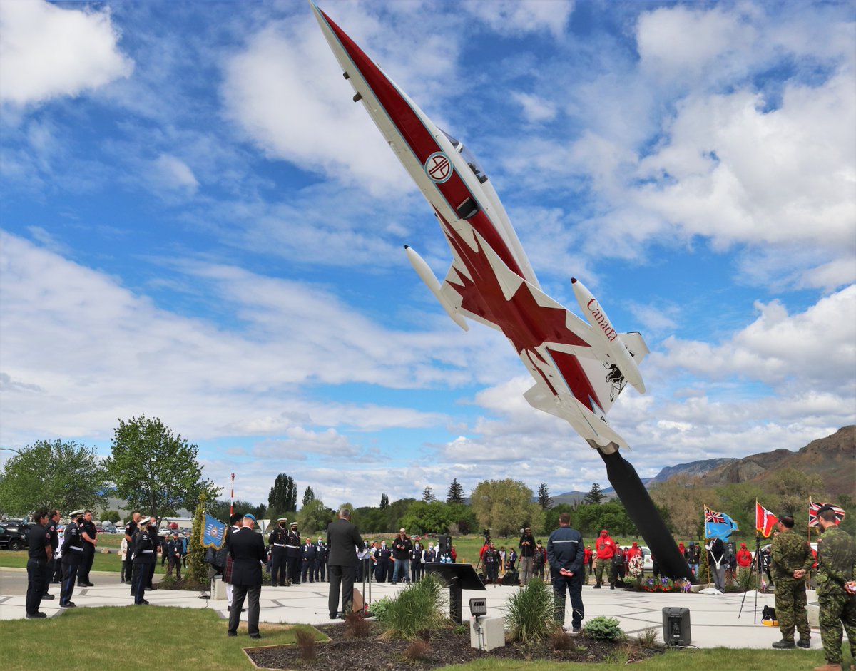 BKergin's tweet photo. Some photos of today's gathering organized by the Legion in honour of Capt. Jenn Casey, Capt. Richard MacDougall and the Snowbirds. Members attended from a variety of services, including Rocky Mountain Rangers, RCMP, and KFR. #Kamloops #RIPCaptCasey #Snowbirds @CFSnowbirds https://t.co/ESpG40MBg6