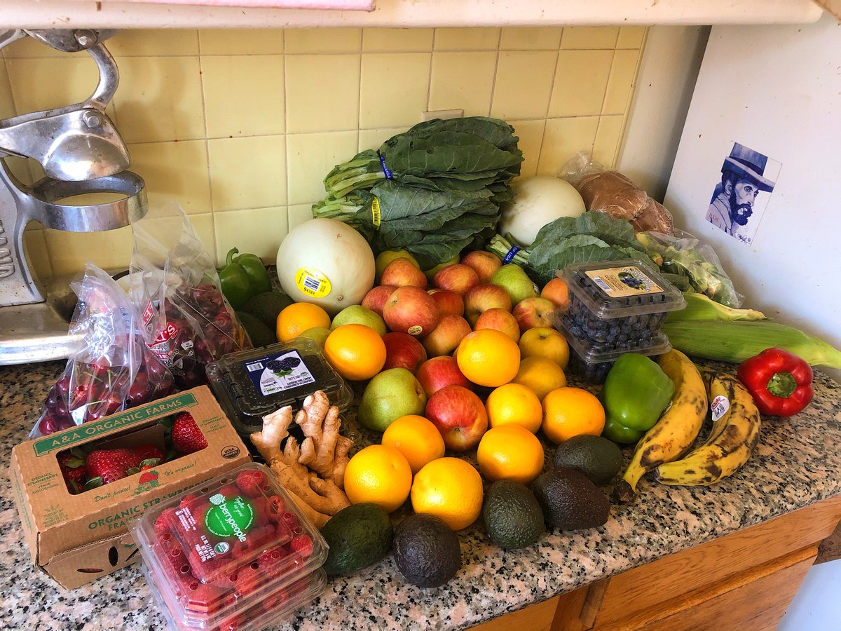 Give thanks <a href="/mandelagrocery/">nourishing our neighborhood</a> for all the fresh and organic food! Support #blackbusiness #blackfarmers ! #healthiswealth #foodismedicine #shoporganic