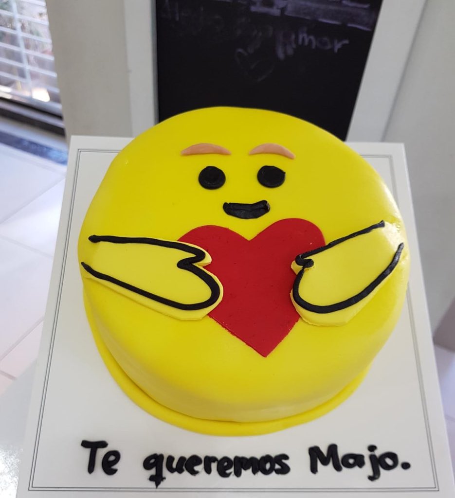 CandelaPy's tweet photo. Con este clima estira algo dulce, o no!? #candelapostrespy #hechoconamor https://t.co/ssYlNgQhLU