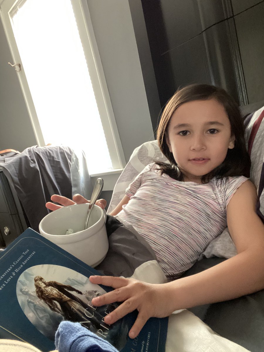 pyandow's tweet photo. Just living her best life eating cream in bed while reading The Princess Bride #theprincessbride #livingherbestlife #icecreaminbed #lovehertothemoon #readingwithdaddy https://t.co/dCPQrcmDNZ