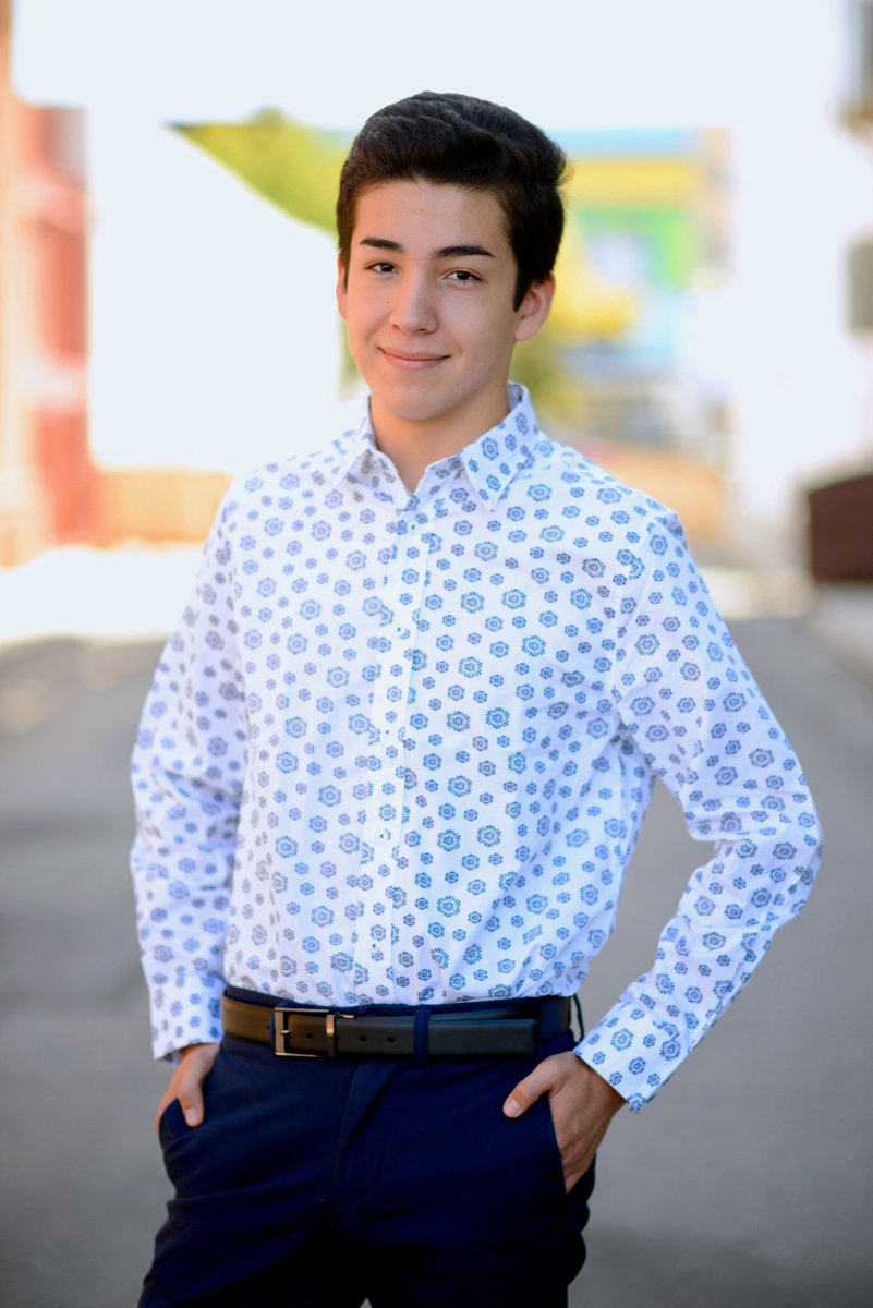BHSDrillers's tweet photo. Today's Senior Spotlight is Gabriel Gonzalez!  Gabriel will be attending @Macalester College in Minnesota on academic scholarship next fall!  He plans to double major in English Literature and Economics.  Congratulations Gabriel!   https://t.co/X4qUcLduD6 https://t.co/bcL7GgonSb