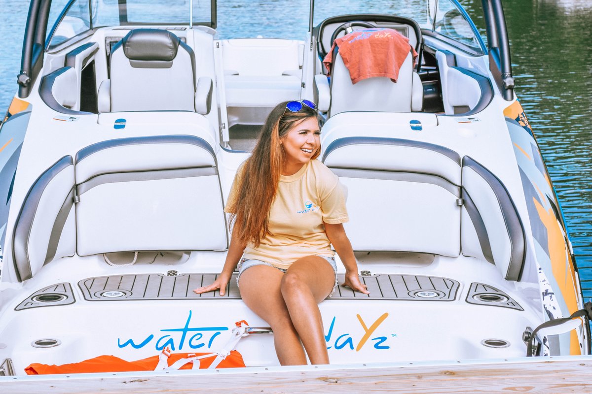 WaterdayzA's tweet photo. Summer styles have docked at #waterdaYz! Upgrade your lake days with some new gear! Check out the link in our bio to shop. 
#lakemurray #lakedaYz #waterdaYzgear #askusY #goodvibes https://t.co/jbGNyjx0IH