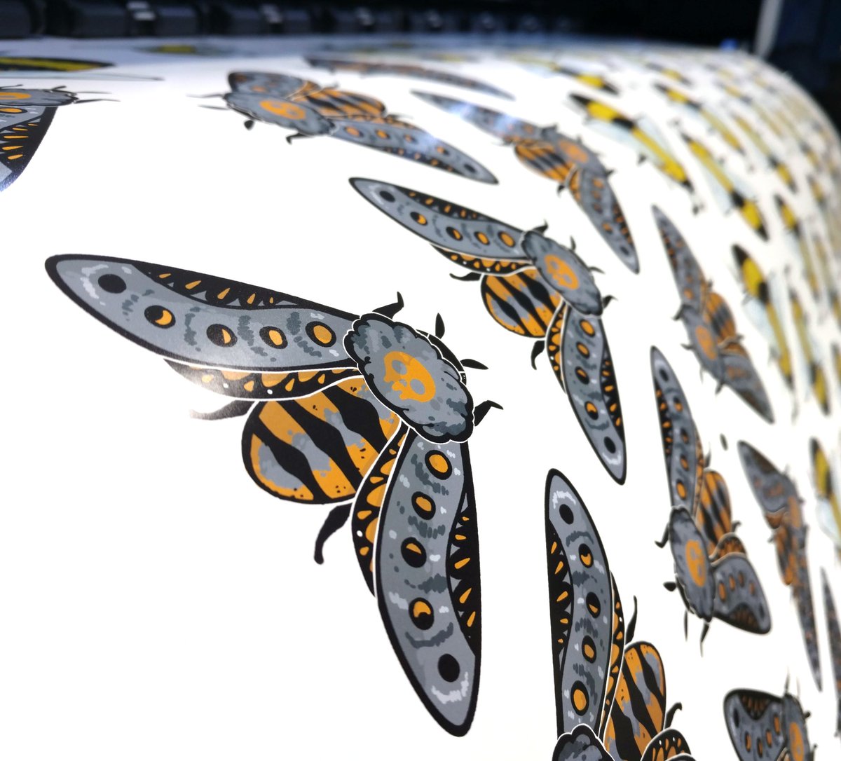 Sweet_Stickers's tweet image. Here's one by @Berntkat !