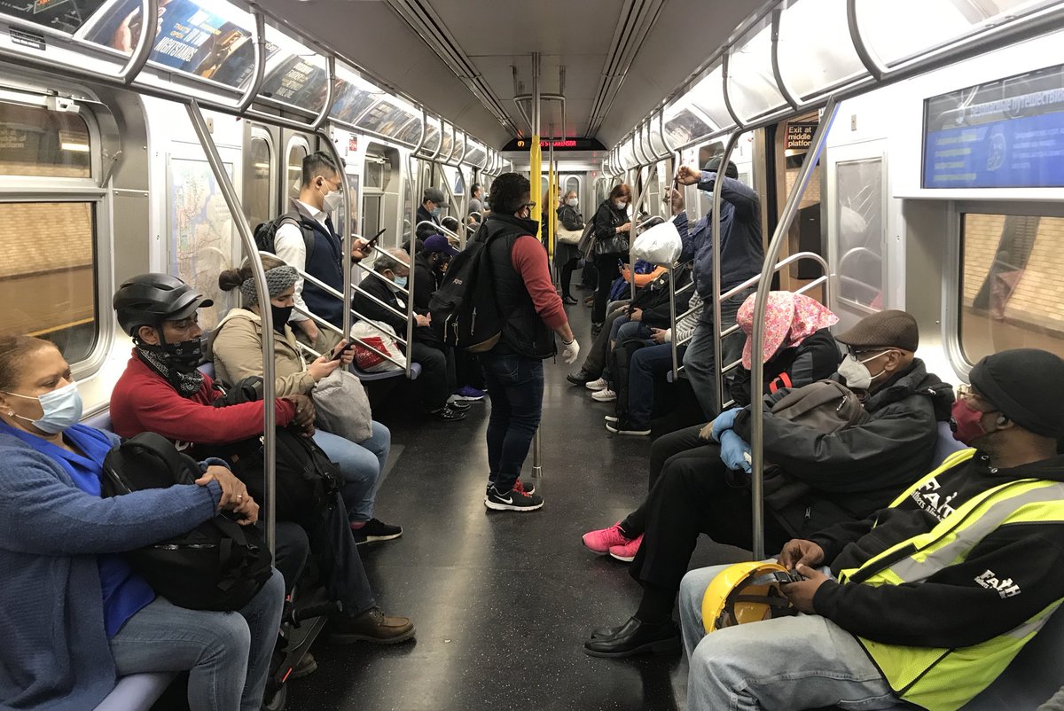 lonnitanner's tweet photo. ⁦@NYCTSubway⁩ a sign of what’s to come. F to Queens. Not a seat to be had. I feel for you. https://t.co/s14NkHBVlh