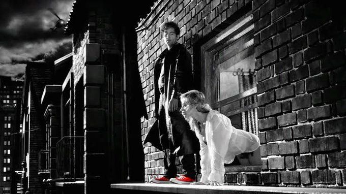 'Bazen saçmalarsın. Sırf birkaç dakika daha fazla konuşabilmek için.'

- Sin City