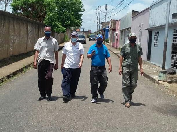 JJmunozVE1's tweet photo. #21May #MAELECAD #Maturín, Pquia #LosGodos en acción.
Cumpliendo con el protocolo d rigor, estamos haciendo visitas a nuestra dirigencia parroquial y d #ComiteLocal, llevando el mensaje d fe y esperanza, seguimos trabajando por la libertad y la democracia.
@ADemocratica https://t.co/ARj2XLUDwS
