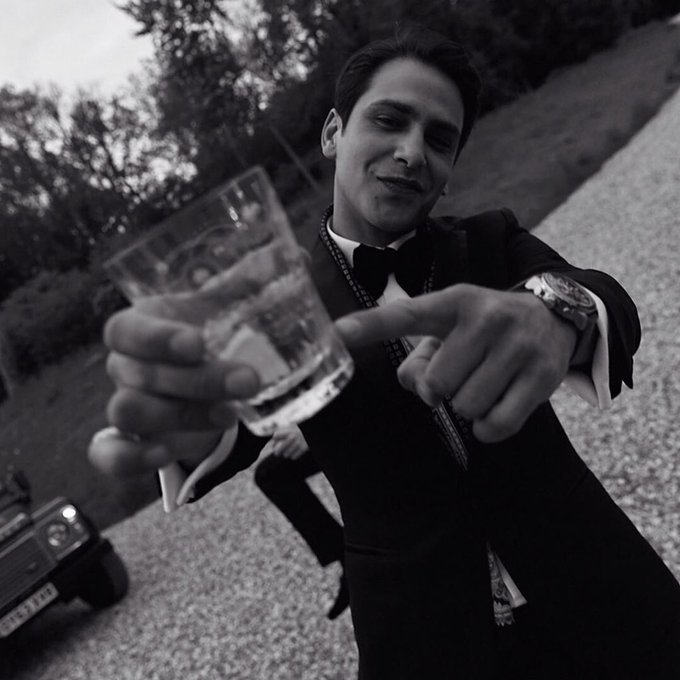 JuttaFreudig's tweet photo. #MusketeersEurope More #RoadToCannes photos 📷 in black & white (day 1, May 20th 2019) #GoodwoodMotorCircuit and #BlackTieDinner - #LukePasqualino #lucapasqualino 😍 #SamWay #ThrowbackThursday https://t.co/wRxTVOcAU4
