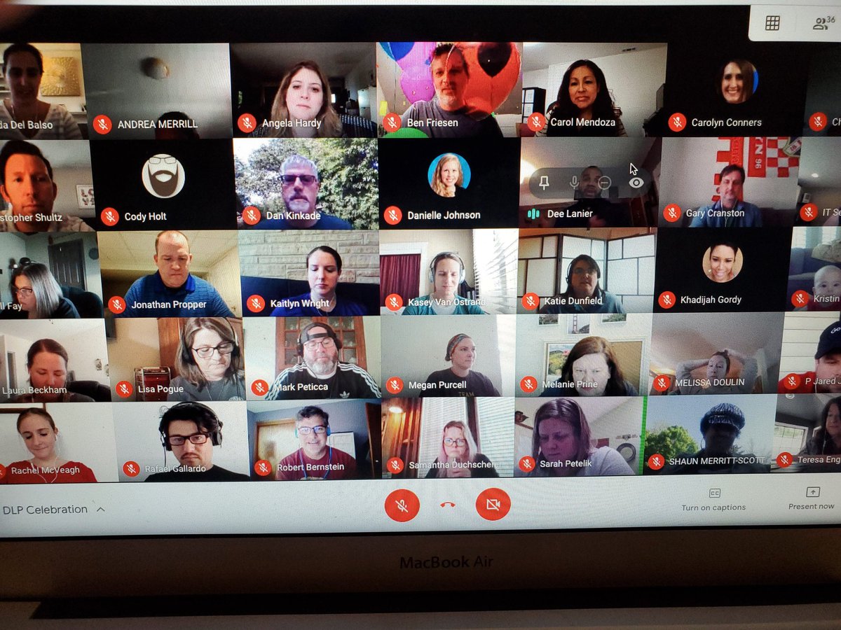 Suzanne Brooks ❤ Books tweet media