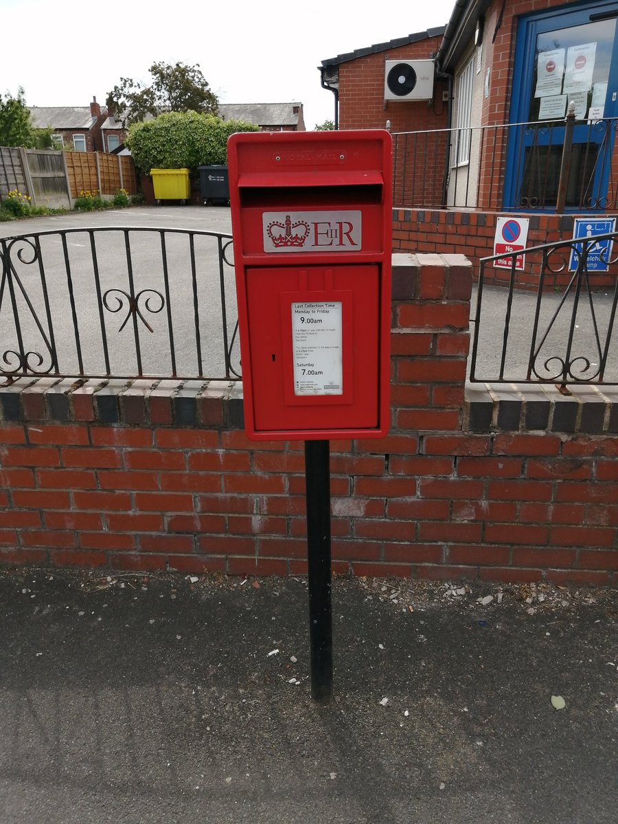 Furytingar's tweet photo. More #postboxbingo today.. A few older ones on Styal Road, between Gatley and Heald Green, and my 2nd Ed VII in Davenport - a regular run route for @davenportrunner group runs #teamdpr https://t.co/YFnT1aGvSu