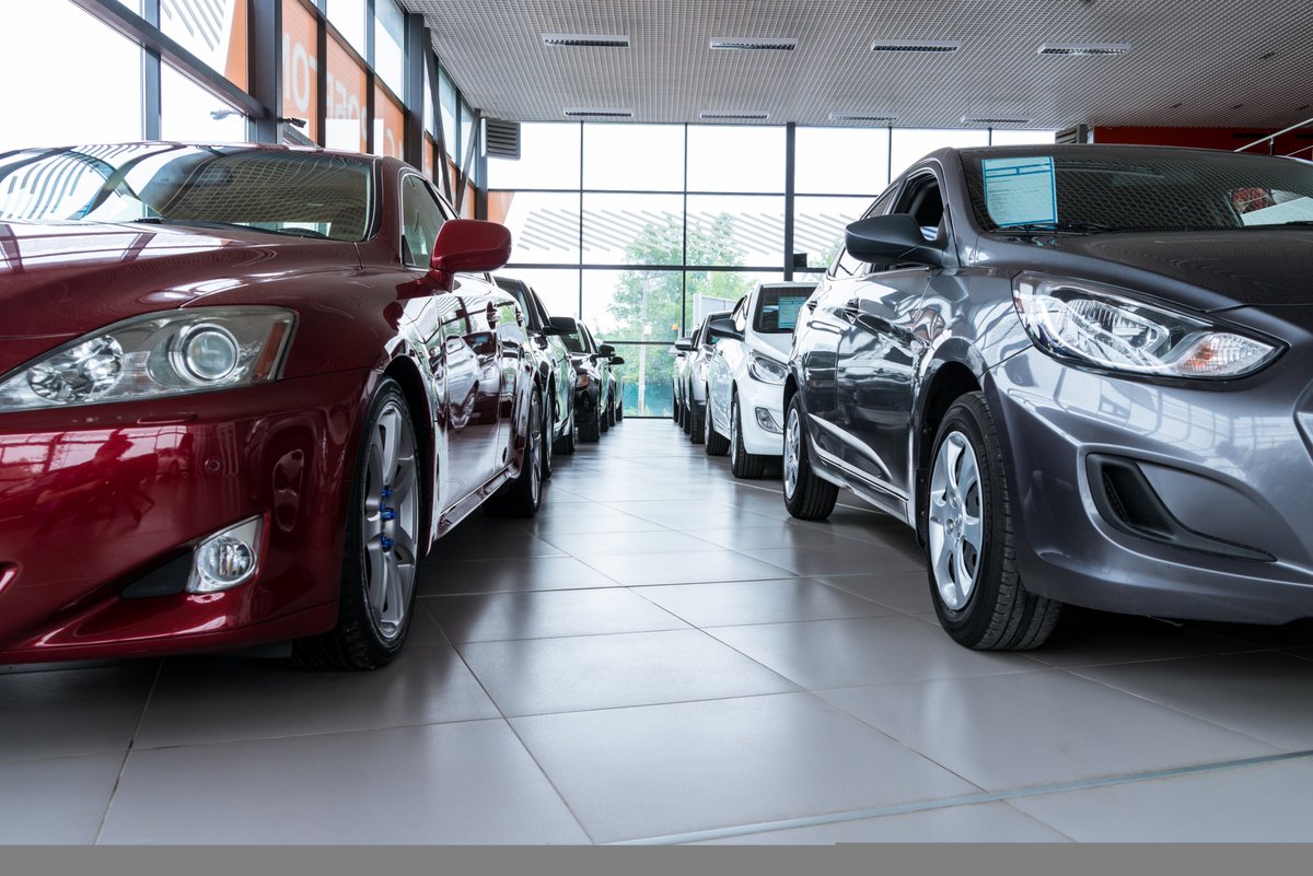 CA_Concord's tweet photo. .@CoCoHealth is allowing full-service auto dealerships to resume sales activity, with social distancing precautions in place. 🚗🚗🚗To view a searchable list of open businesses, including auto dealerships, visit: https://t.co/94zdsEu3AC https://t.co/NYUgqjzqkQ
