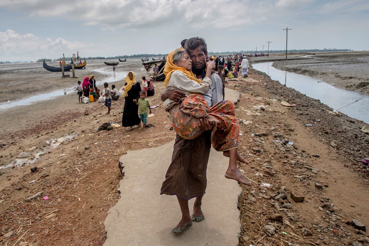 And for anyone wanting to learn more about the Rohingya's plight, the  @CPG_USHMM has put together a powerful exhibit explaining how the Rohingya “became targets of a sustained campaign of genocide”.  https://exhibitions.ushmm.org/burmas-path-to-genocide /7