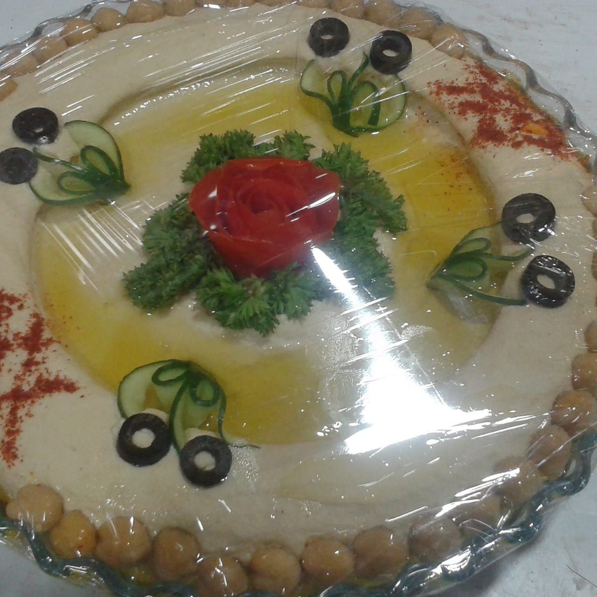 Hummus dip arabic Delishes #Hummus #Foodis #Food #iihm #iihmHyderabad #Hyderabad #ArabTurkishFood #turkishfood #Turkish #SaudiArabiaFood #SaudiArabiaHummus <a href="/LadyVelvet_HFQ/">Hend F Q</a> #RoyalHotelManagement