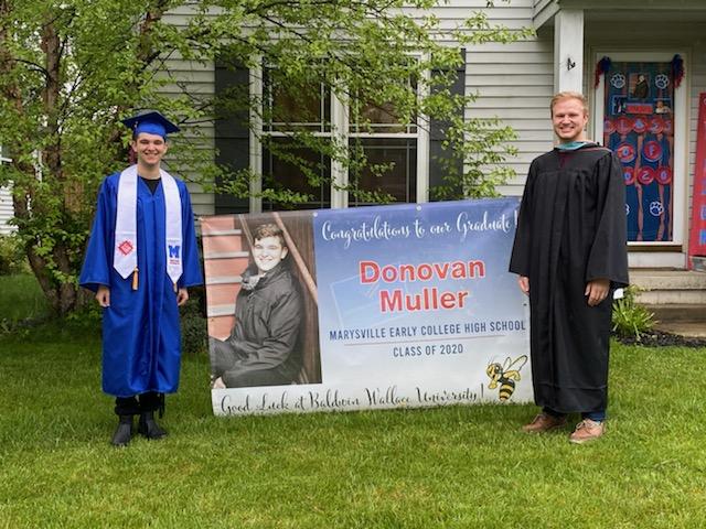 SyarAustin's tweet photo. I was so honored to be a part of this awesome young man's journey. Thank you for asking me to gift you a mock diploma. Best wishes on your start at BW! 😃 @lisamarie71143 #ptbm #2020graduate🎓 https://t.co/OgPpQyOsbI