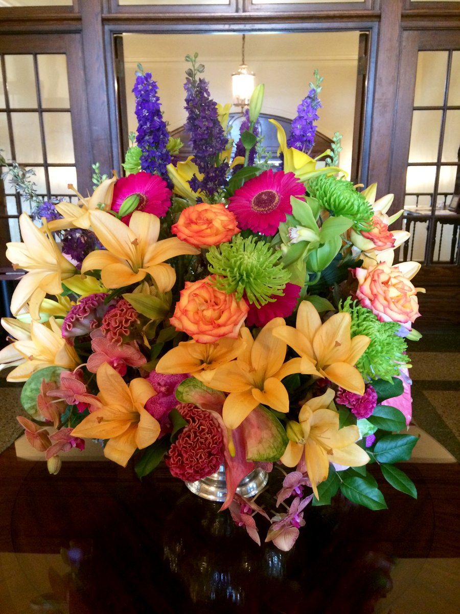 Spring is truly upon us, and for years our Club Foyer has had its own little slice of spring with our weekly flower arrangements. These are especially uplifting during the winter months! #flowers