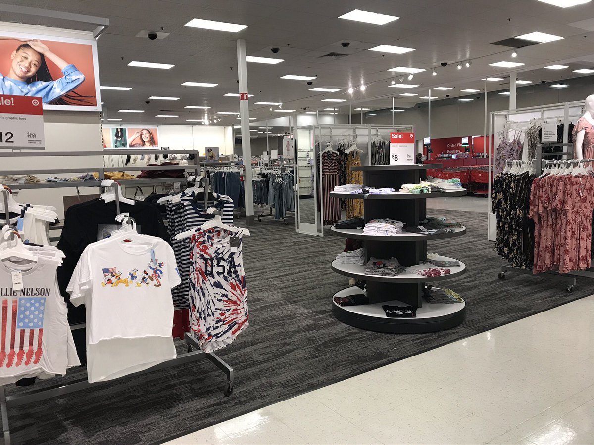 mdainak's tweet photo. Some before and after photos of YC! @mollyverhoff @settoselltarget @thelaceylake @LydiaJWhiteside https://t.co/8QCwk6ZTO7