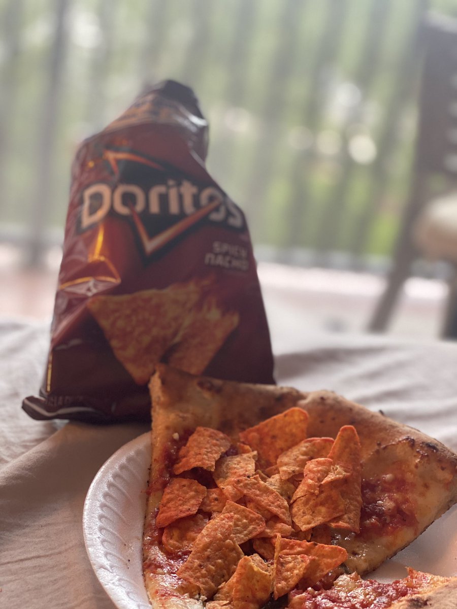 RobRileyNYC's tweet photo. Wanted a kick, so I went #SpicyNacho @Doritos https://t.co/CtEdo9Rwwc