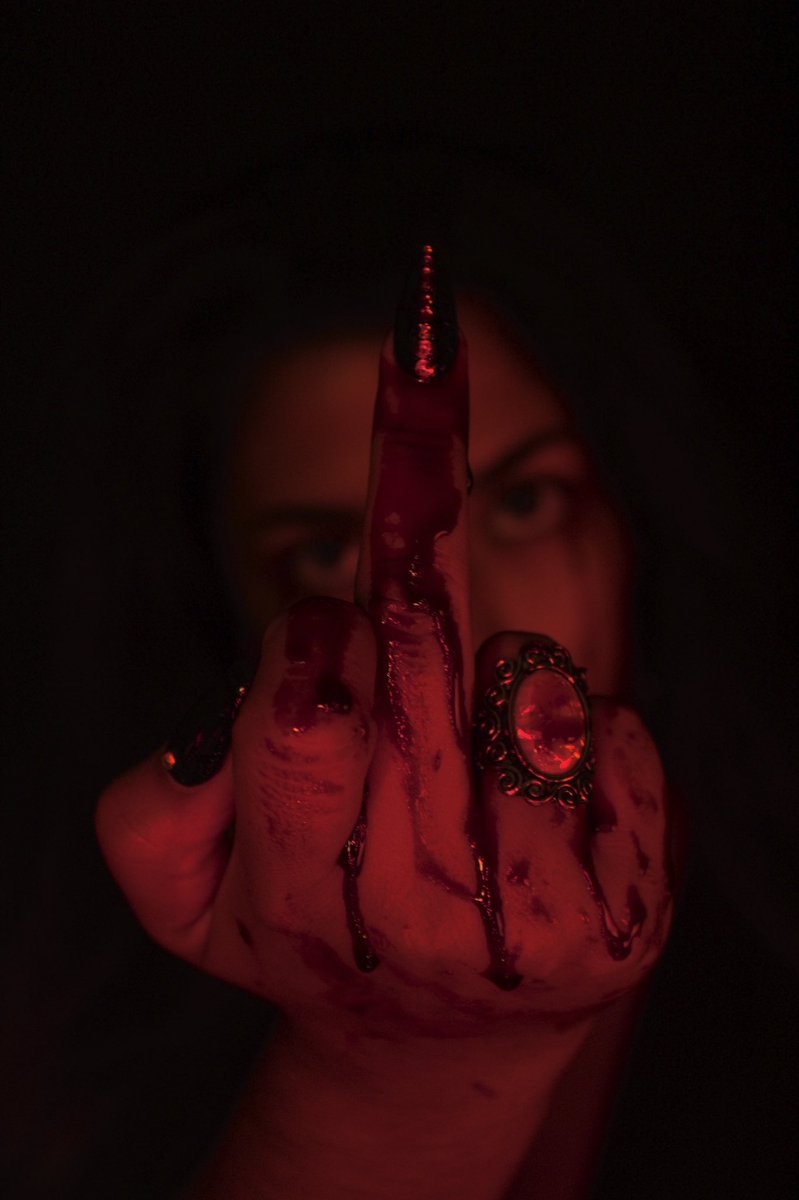 carissaaaaa's tweet photo. photoshoot with myself pt. 3. got a lil crazy with the blood. https://t.co/QSKKTGNTHl