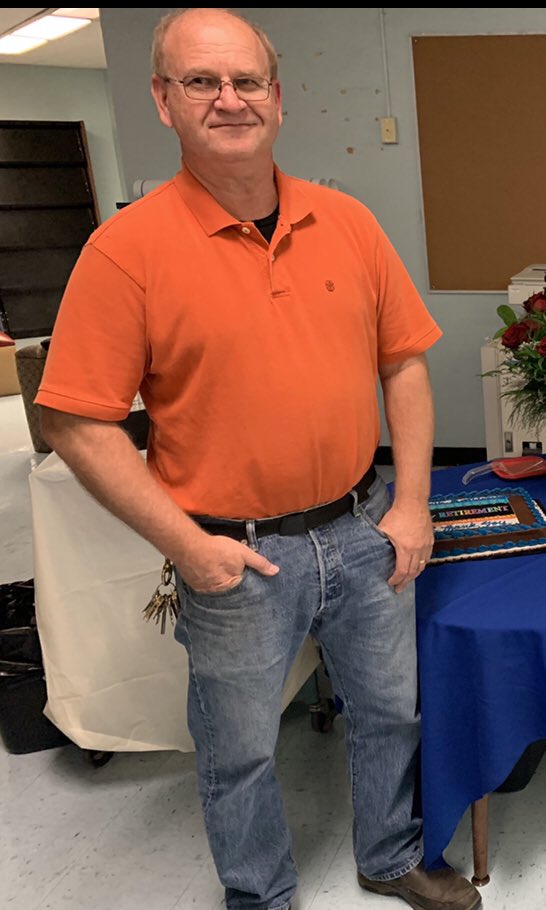 Congratulations Mr.Celusnek on your retirement.  Thank you for your years of service. We will miss you &amp; wish you safe travels on all your future adventures #MDCPSRetiree @HMLActivities @HMLYearbook2020 @NROSup <a href="/alexsantoyo75/">Alexander Santoyo</a>