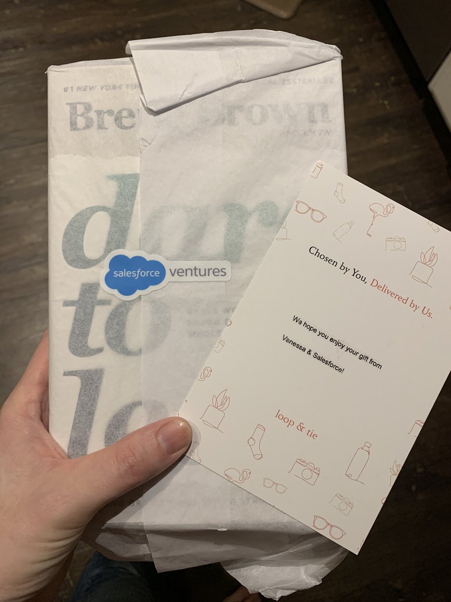 VegasMamaOhana's tweet photo. After signing up for @BreneBrown’s session with @salesforce recently, I was gifted this amazing book! 🙏🏻🙏🏻🙏🏻 Just the intro is inspiring, and since my reading time is mostly bed time stories, guess what kids!! 💖 #daringtolead #strongwomanraisinggoodmen they love it already 😁 https://t.co/RYRXmVZeTl