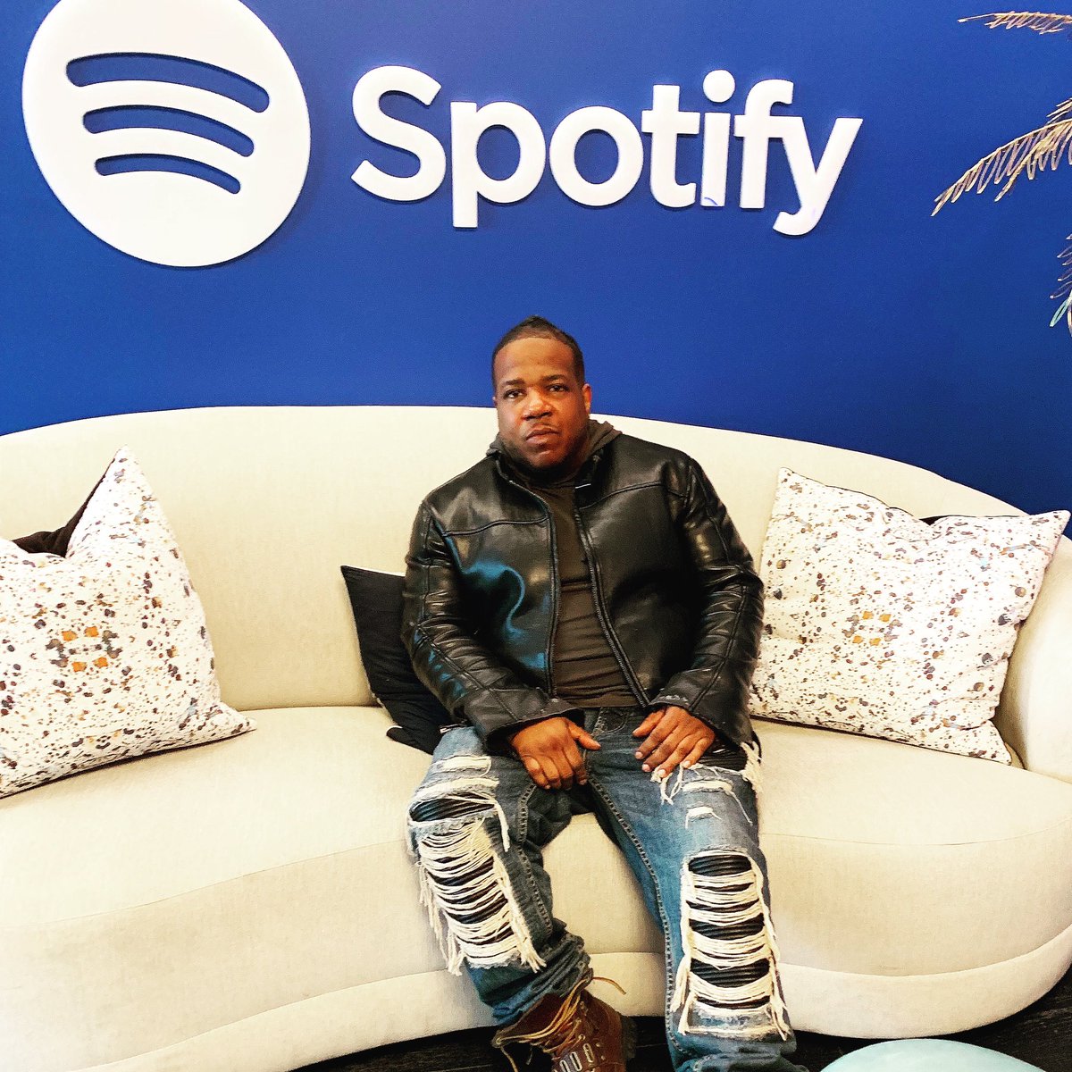 SteveRaze's tweet photo. #TBT @Spotify when we were #outside (only 3 months ago) this was my second visit in 2 weeks! #MissOutside #WorkFromHome https://t.co/oFQSZgKF4i
