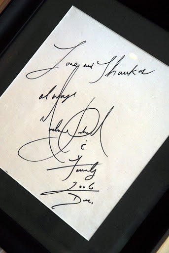 5)” Word didn't get out as the the businesses that he visited chose to stay silent. When a delivery man spotted MJ in a local bowling alley, the owner assured him the man in the funny hat was not Michael Jackson but just "a fella from Tullamore who thinks he's Michael Jackson."