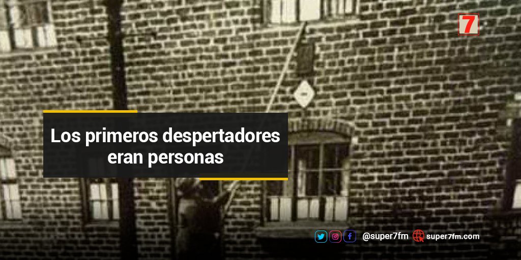 super7fm's tweet photo. #DatoCurioso Se les llamaba “knocker up”, y su empleo era despertar de madrugada a los trabajadores para que llegaran a tiempo durante la época de la Revolución Industrial en Inglaterra e Irlanda. | #Super7FM 107.7 FM
.
.
#KnockerUp #RevoluciónIndustrial #Inglaterra #Irlanda https://t.co/U7TOEcSzvS