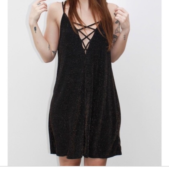 FabFunemployed's tweet image. So good I had to share! Check out all the items I&apos;m loving on @Poshmarkapp from @LizzieCharliee @Patrici44263382 #poshmark #fashion #style #shopmycloset #audrey31 #lougrey #designlablordtaylor: posh.mk/GXYJzlmlm6